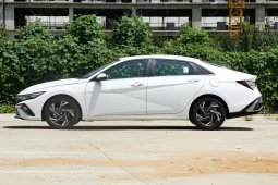 
 Elantra 2023 1.5L CVT GLS full									