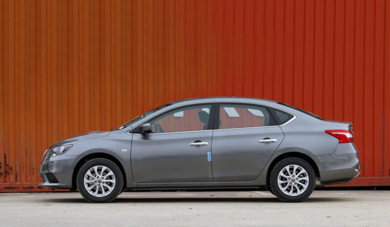 
 NISSAN SYLPHY 2023 Classic 1.6L XE CVT Comfort full									