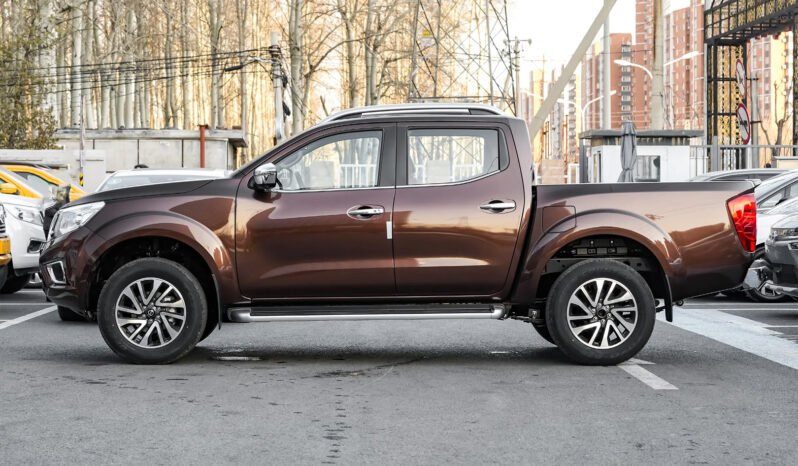 
 NISSAN Navara 2021 2.5L Auto 4WD Premium QR25 full									