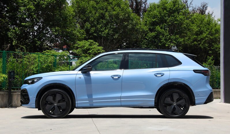 
 Volkswagen Tiguan L 2024 Pro 380TSI 4WD R-Line Intelligent full									